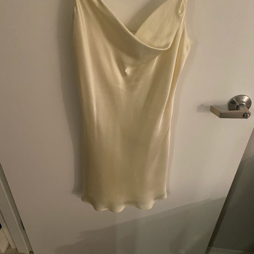 100% silk yellow dress gorgeous worn once